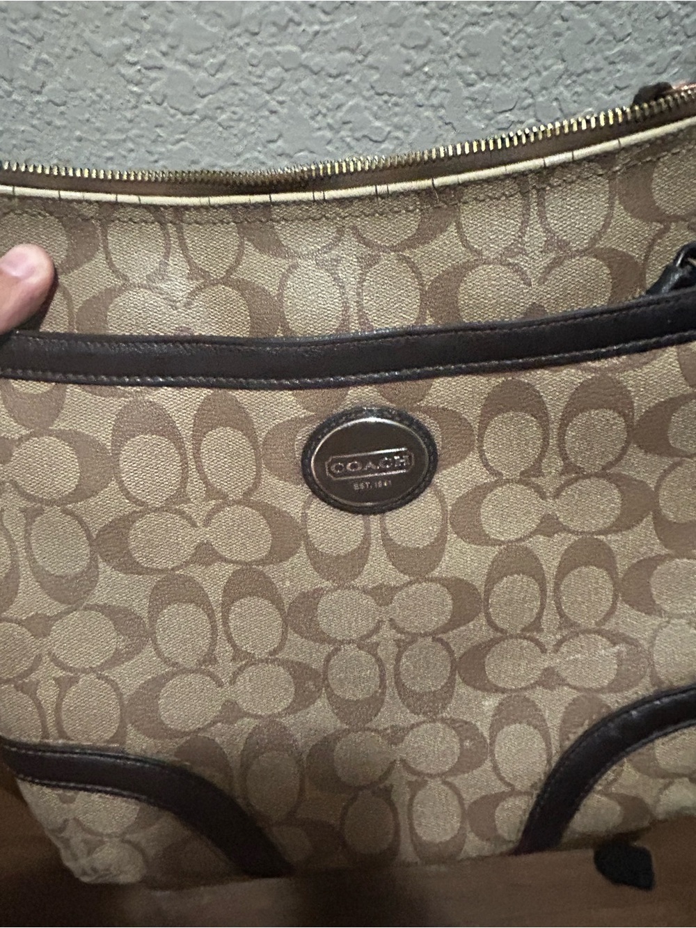 Cute Authentic Coach Crossbody - Picture 2 of 13